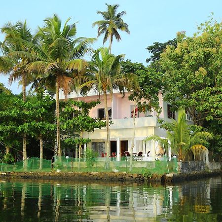 Orchid Lake View Homestay Alappuzha Exterior photo