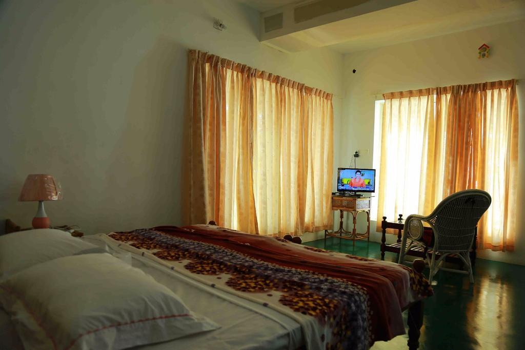 Orchid Lake View Homestay Alappuzha Exterior photo